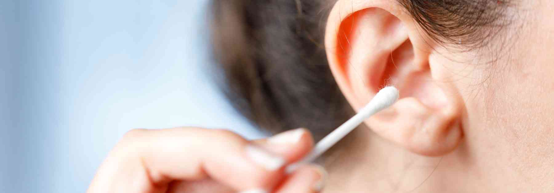 cotton bud ear wax